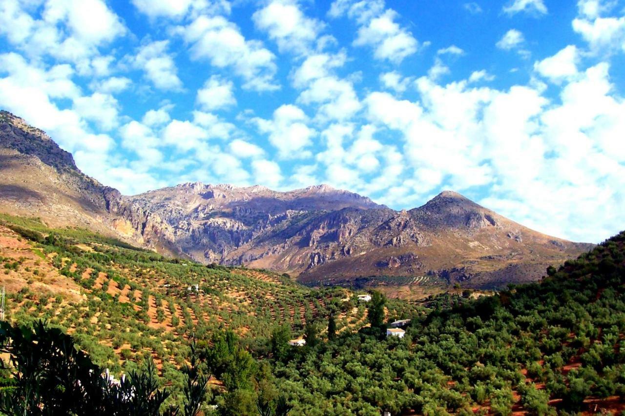Alojamiento Rural El Agueelo Huelma Exterior foto